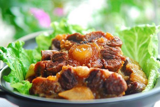 Đuồi bò hầm bia