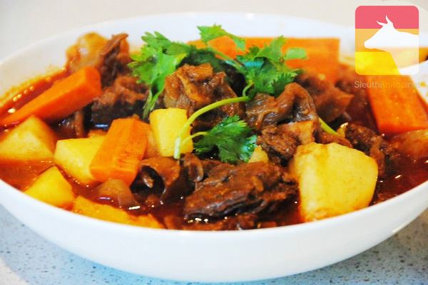 Bò hầm khoai tây