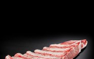 GIẢI MÃ GIÁ TRỊ THƯƠNG MẠI CỦA SƯỜN KOBE NHẬT – VÌ SAO NHÀ HÀNG CAO CẤP LUÔN ƯU TIÊN?